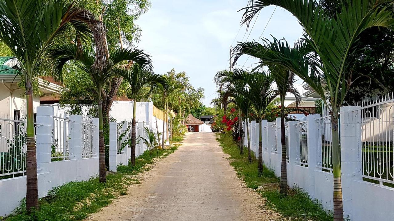 Montecarlo Villas Panglao Bagian luar foto